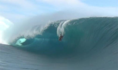 Dan Ryan's Mega Bomb at Teahupoo - Azhiaziam